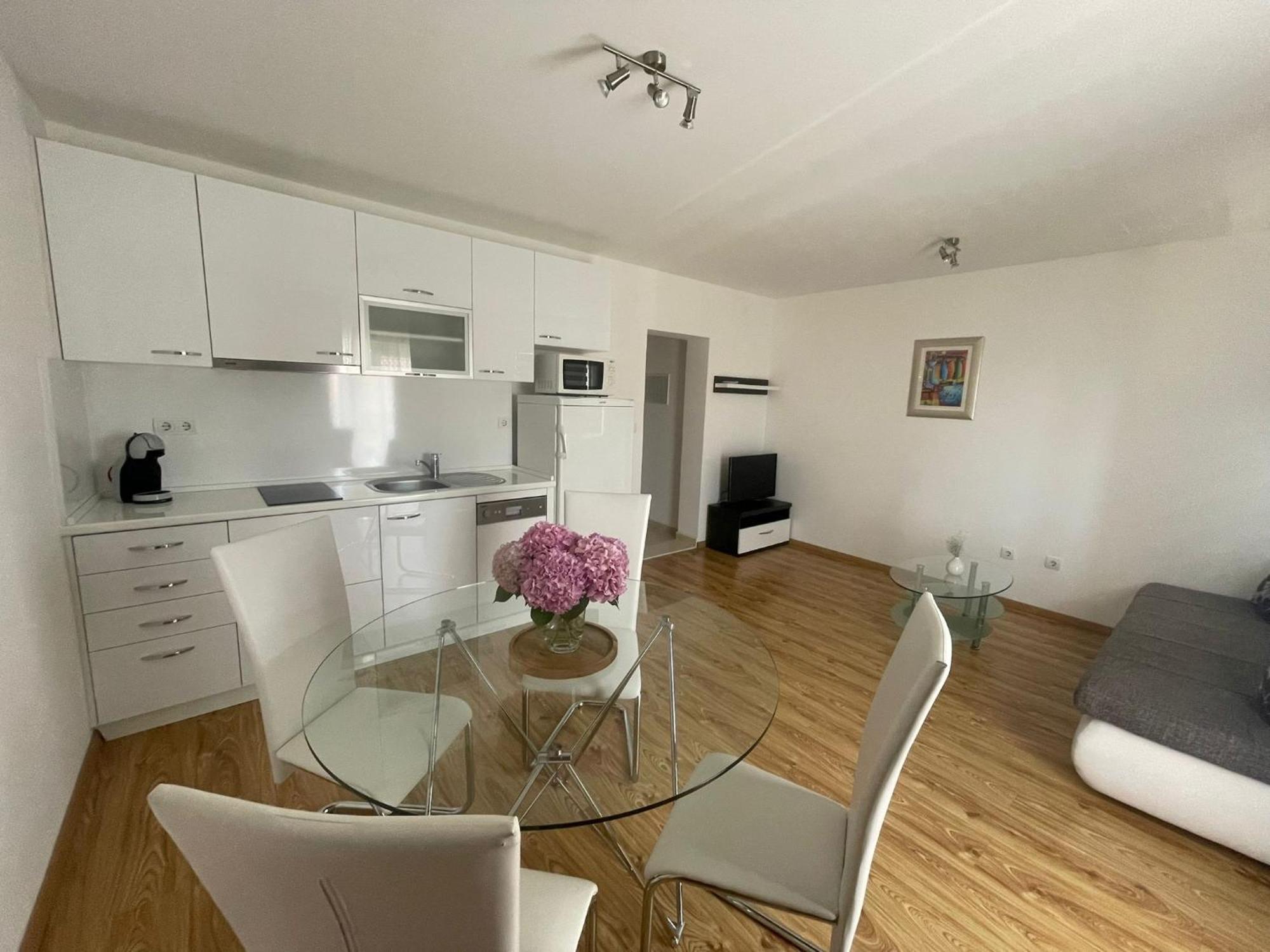 Apartments Kristina Đảo Hvar Ngoại thất bức ảnh